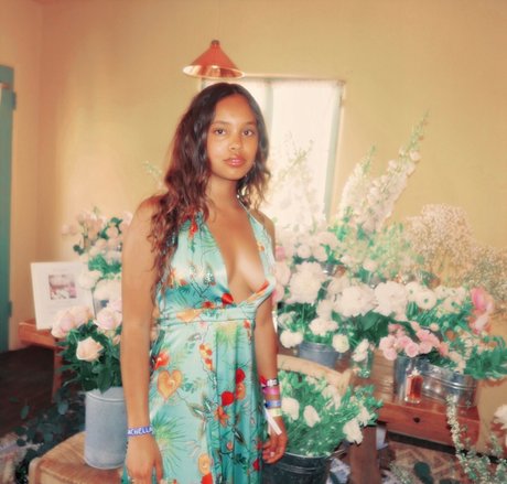 Alisha Boe modelo porno galería