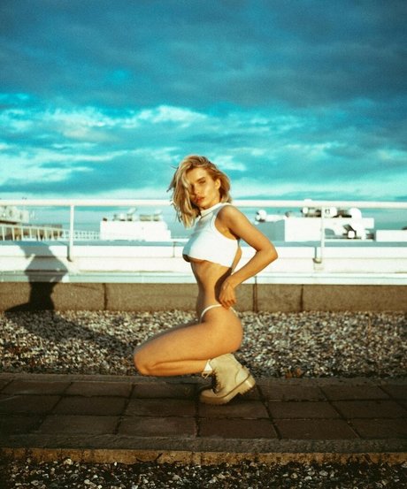 Katerina Pluchevskaya estrella porno erótica galería