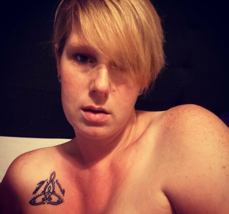 anfitriona onlyfans mejor porno foto