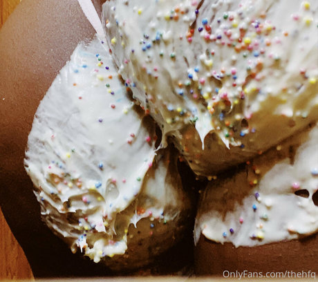 thehfq modelo gratis imágenes