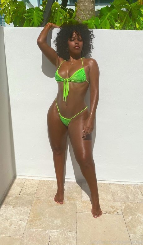 Kaylingarcia hermosa estrella porno foto