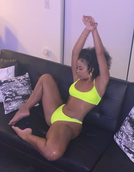 Kaylingarcia modelo de alta definición imágenes