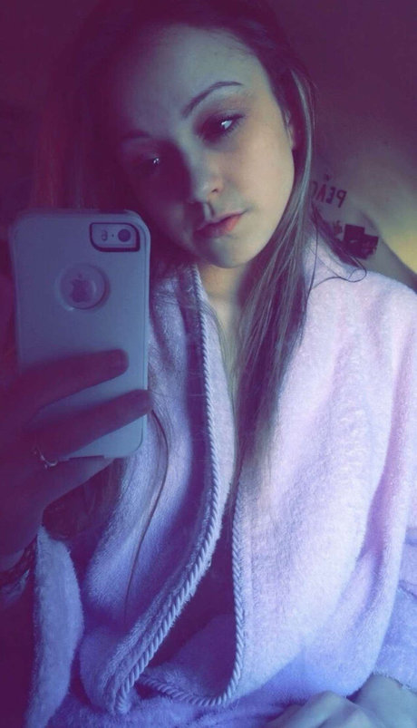 Silenced Hippie linda estrella archivo