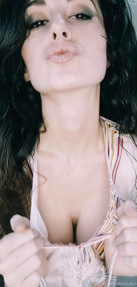 maddiesohot linda estrella foto