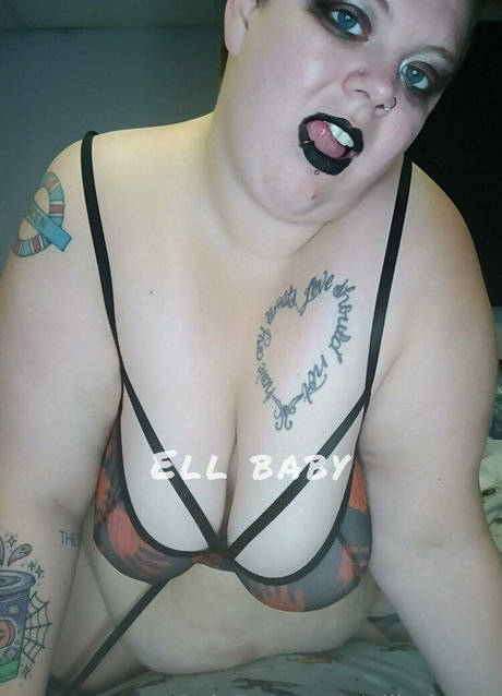 ellbabyvip hermosa estrella porno galería