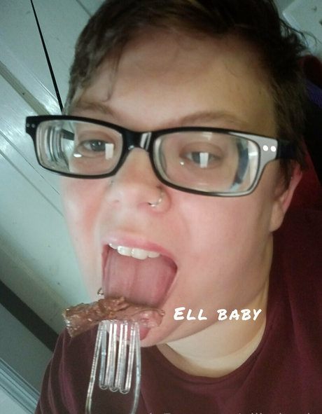 ellbabyvip estrella porno hermosa foto