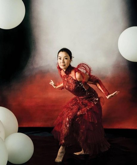 Michelle Yeoh sexo estrella porno recopilación