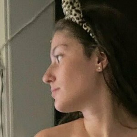 Hiyahoneyxo actriz adulta imágenes