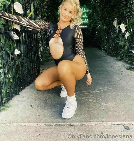 lopesiana estrella porno superior imagen