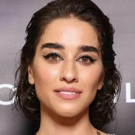 Simona Tabasco estrella bonita archivo