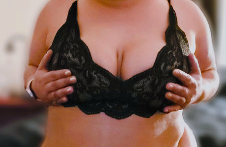 caribbeanmama xoxo actriz erótica fotos