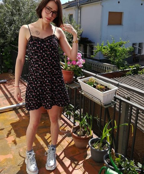 vxlqymia actriz adulta foto