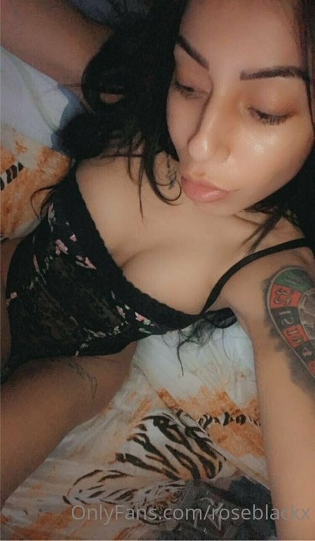 roseblackx hermosa estrella imágenes