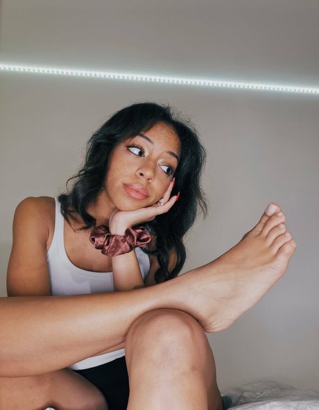 feetofmelanie estrella desnuda imagen