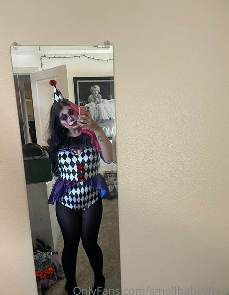 smollbabeyfree hermosa actriz foto