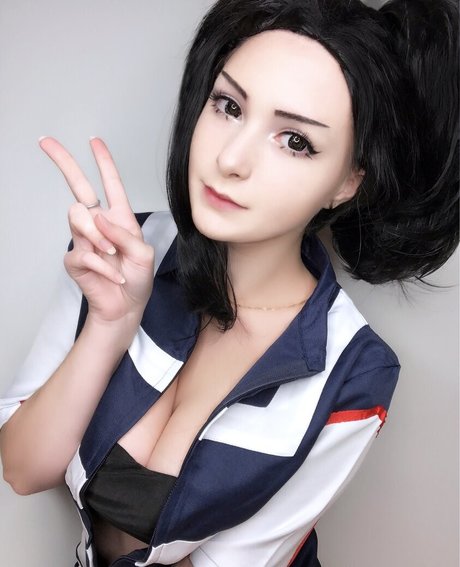 Nikachi Nika Kotova bonita actriz foto