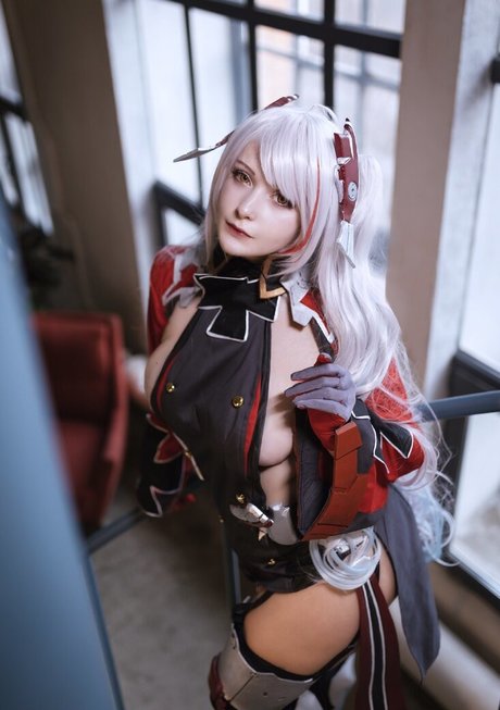 Nikachi Nika Kotova modelo erótico imagen