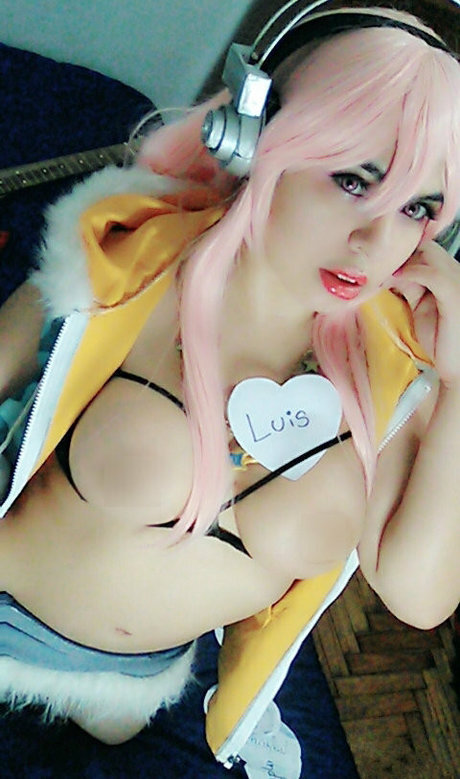 yuna ero hermosa actriz imagen