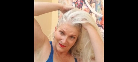 nakedyoganakedyoga hermosa estrella porno imágenes