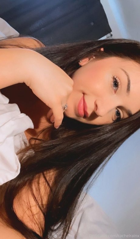 Rachel Rainx estrella porno galerías