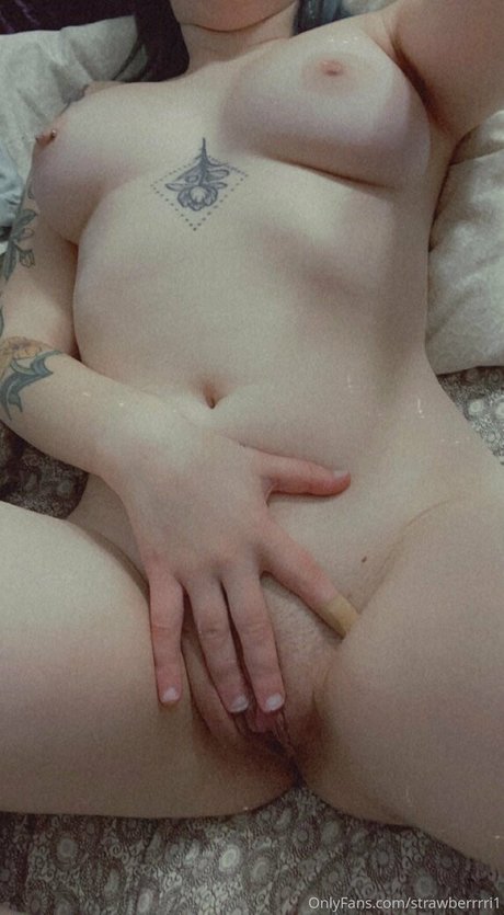 strawberrrri1 modelo sexual fotos
