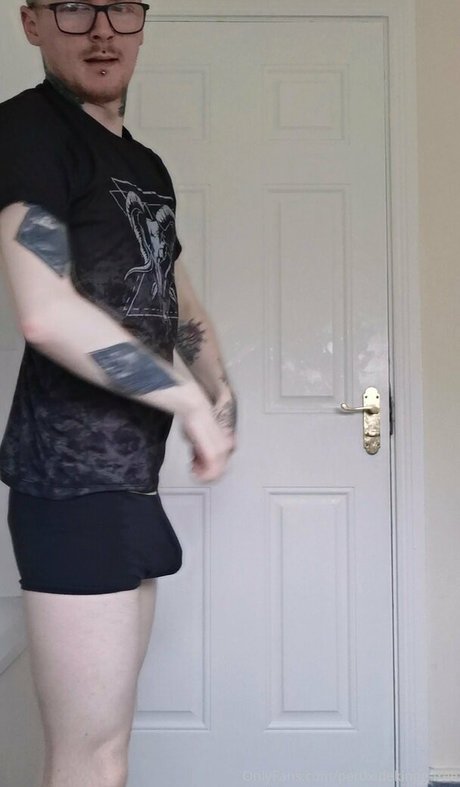 per0xidekingg free actriz de desnudos galería