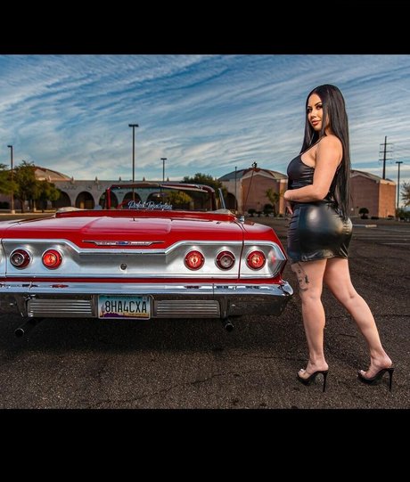 Celina b6 modelo desnuda galería