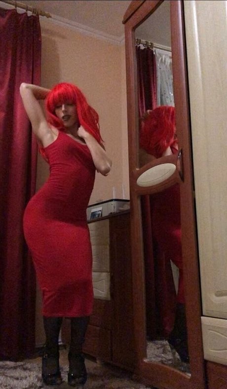 hannamalle estrella adulta fotos