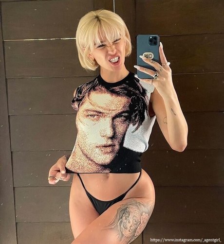 Anastasiya Ivleeva actriz de alta calidad archivo