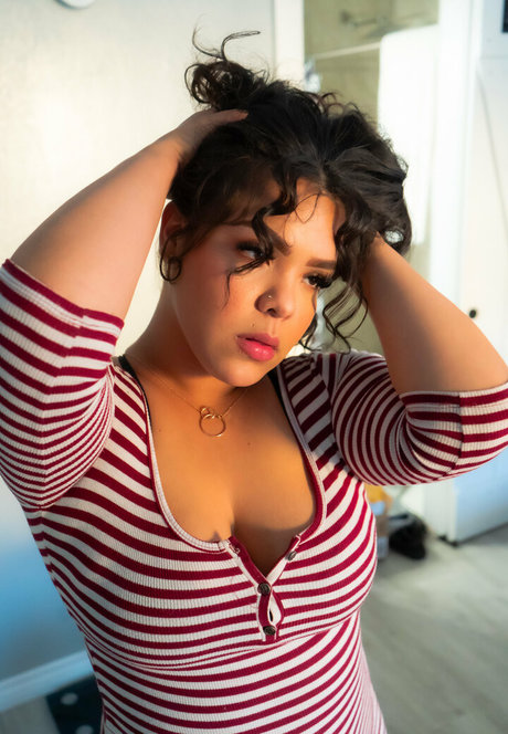 nohessyfree bonita modelo imágenes