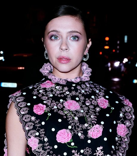 Bel Powley modelo de alta definición imágenes