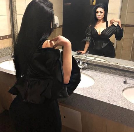 Asa Lochka linda estrella galerías