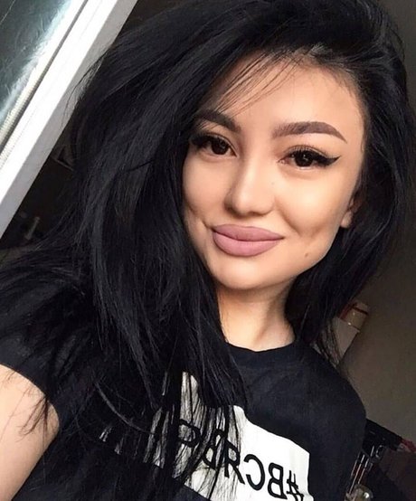 Asa Lochka arte estrella porno imagen