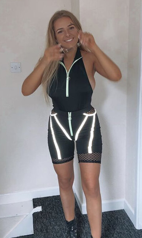 Chloe Ilsley estrella porno adulto fotos