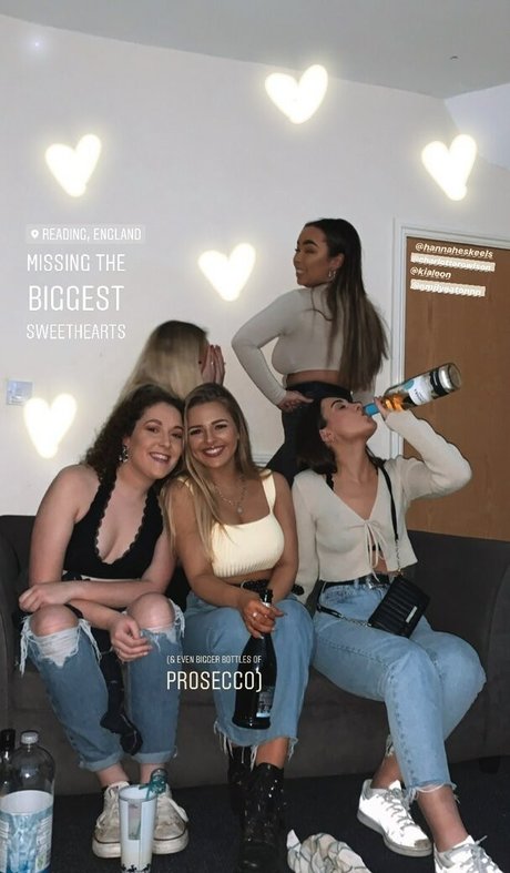 Chloe Ilsley modelo agradable foto