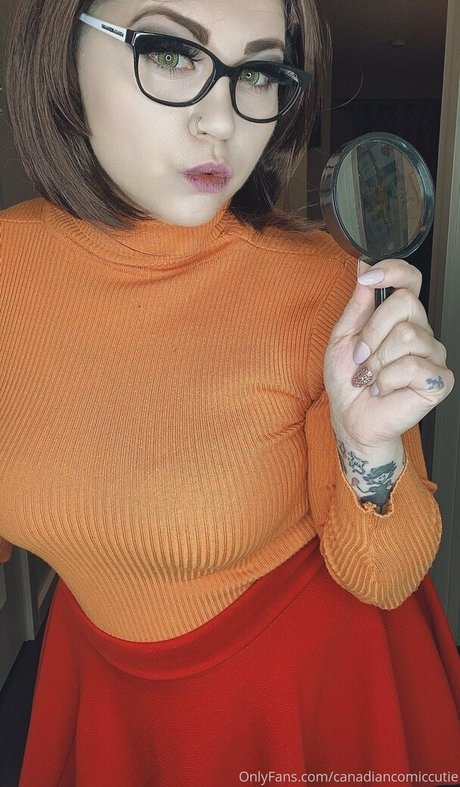 canadiancomiccutie actriz adulta fotos