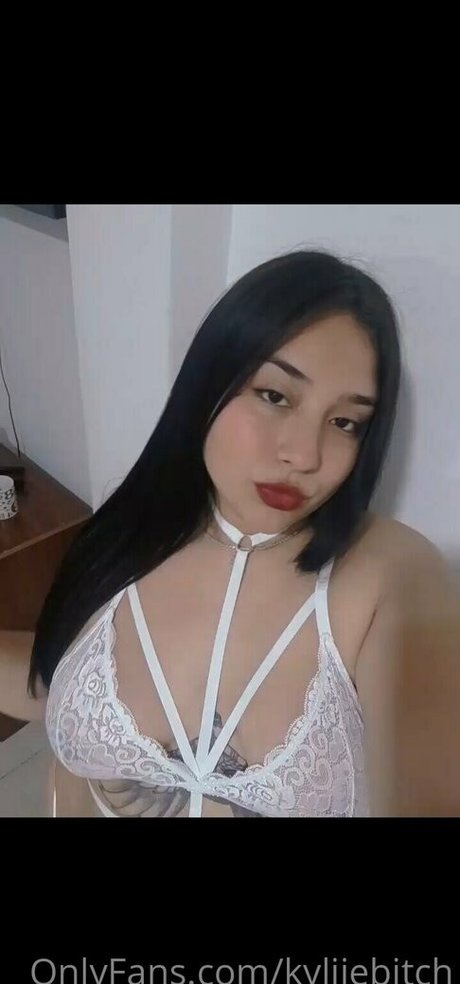 kyliiebitch hermosa actriz foto