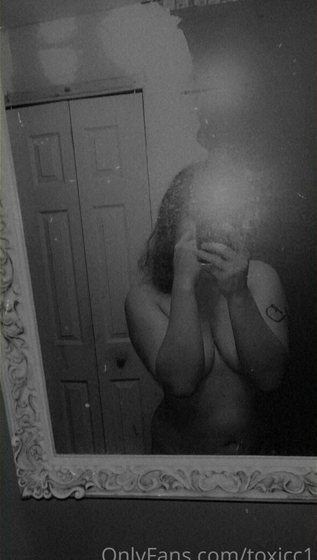 toxicc1 buena actriz foto