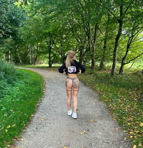 Nurselayla modelo erótico foto