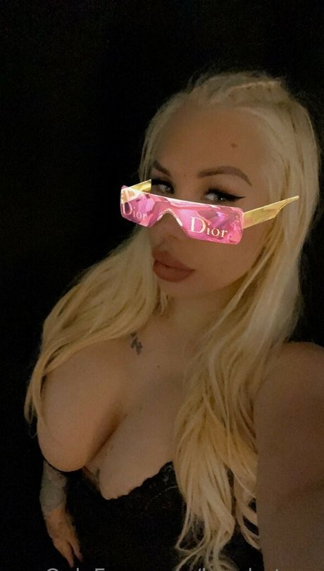 Kyra Hot libre de estrellas foto