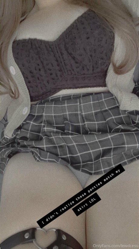 lewdcesu modelo hd galería