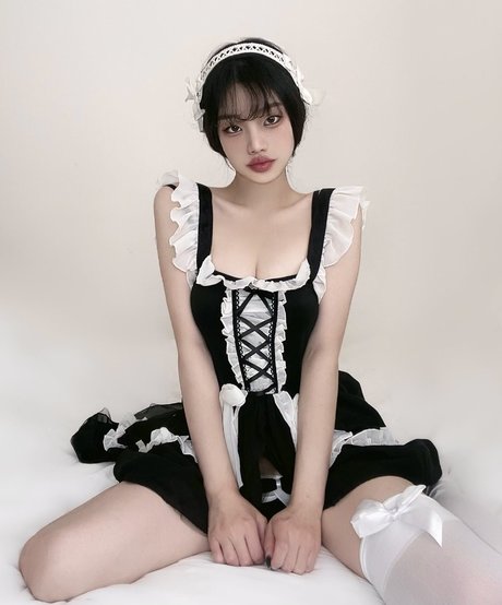 xyaku estrella desnuda imágenes