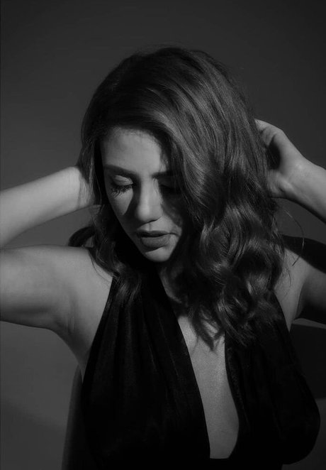 Rahma Hassan hermosa modelo fotos