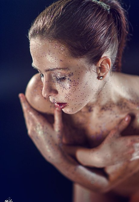 Alina Nesterova estrella porno exclusiva galerías