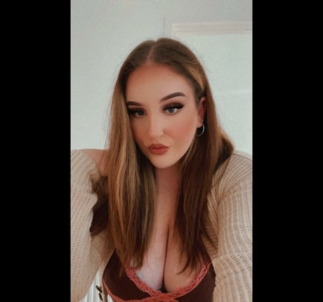 lesbianas besándose onlyfans caliente hd foto