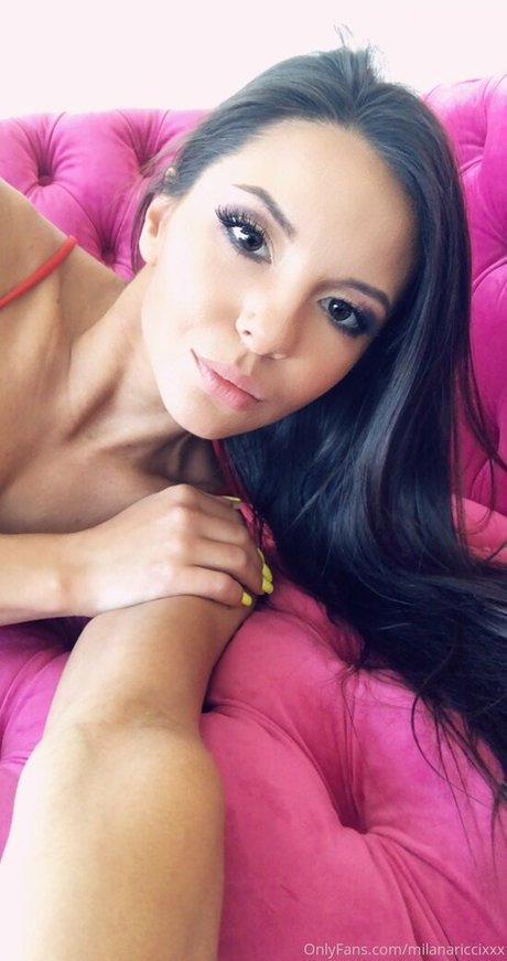 milanariccixxx hermosa actriz imágenes