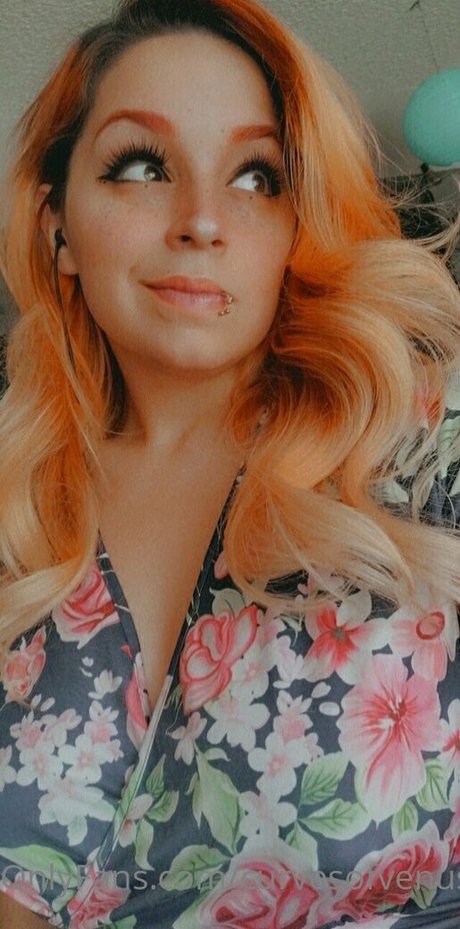 curvesofvenus actriz adulta galerías