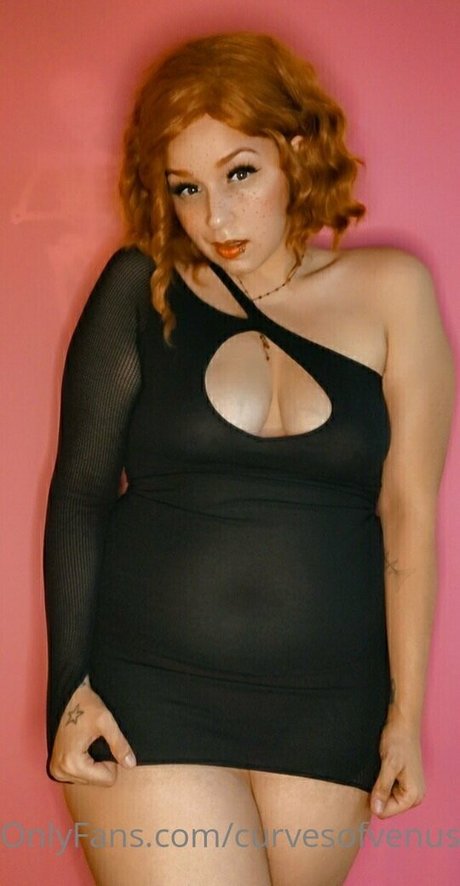 curvesofvenus modelo sexy archivo