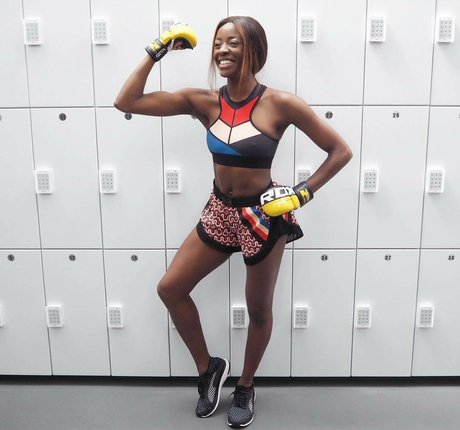 AJ Odudu estrella adulta imagen