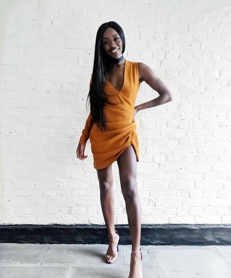 AJ Odudu modelo hd galería